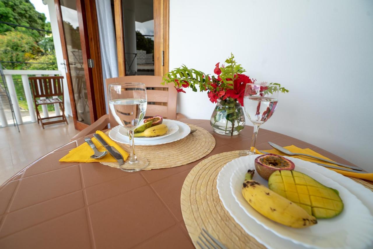 La Maison Hibiscus Self Catering Accommodation โบวาลง ภายนอก รูปภาพ