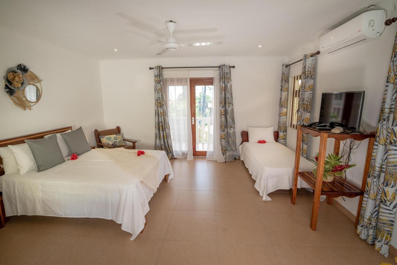 La Maison Hibiscus Self Catering Accommodation โบวาลง ภายนอก รูปภาพ