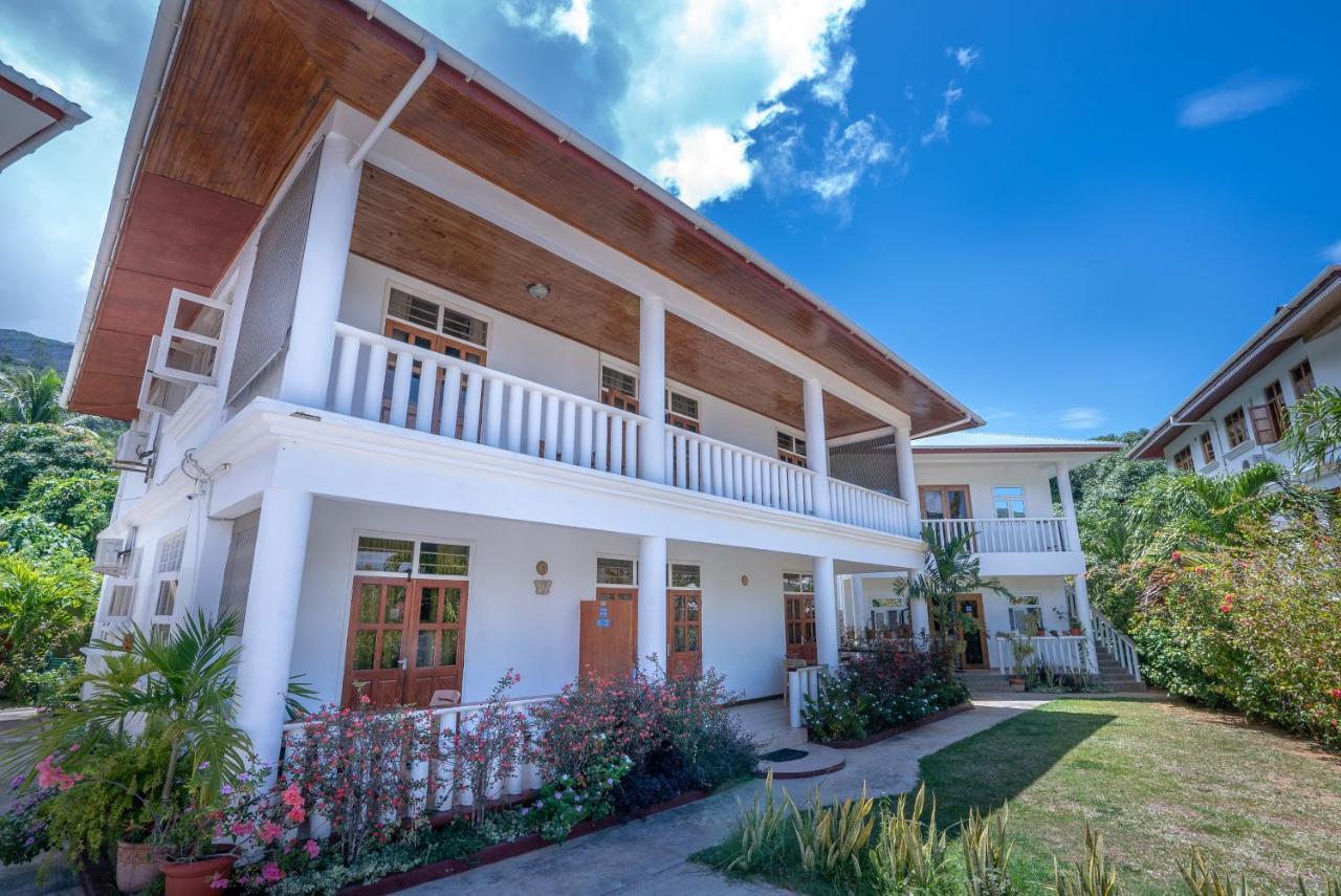 La Maison Hibiscus Self Catering Accommodation โบวาลง ภายนอก รูปภาพ